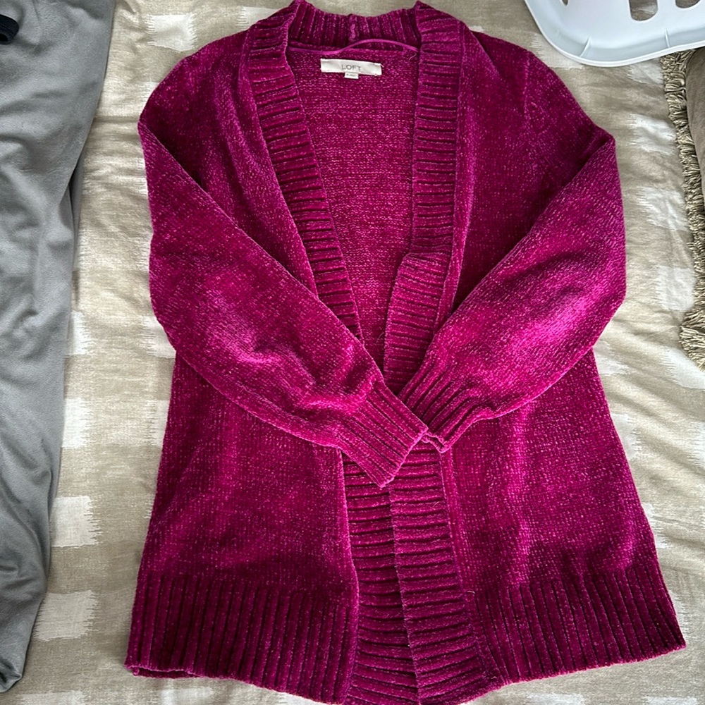 EVERYTHING $5 SALE ‼️⭐️ LOFT open sweater